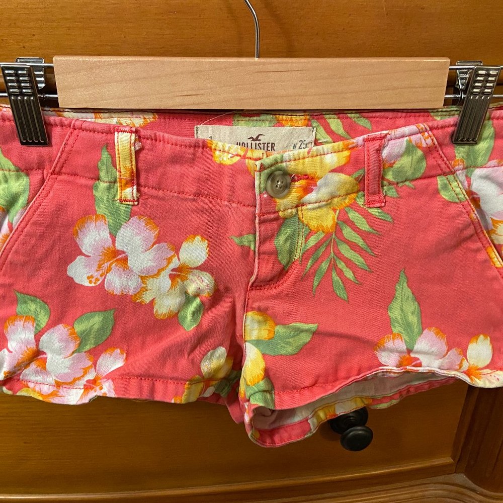 Hollister Low Rise Cotton Short